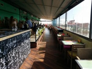Upstairs Rooftop, restaurant panoramic in Victoriei Business Center din Bucuresti