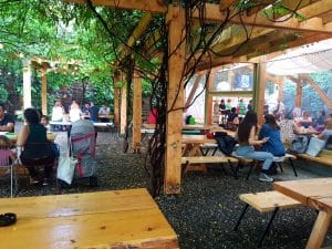 Verona, gradina si cafenea in Bucuresti