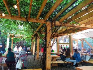 Verona, gradina si cafenea in Bucuresti