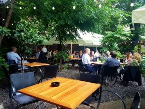 Verona, gradina si cafenea in Bucuresti