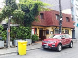 White Horse, bistrou in Piata Dorobantilor