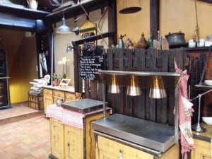 White Horse, bistrou in Piata Dorobantilor