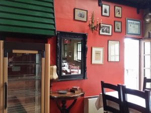 White Horse, bistrou in Piata Dorobantilor