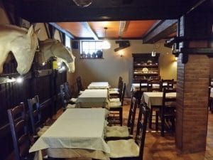 White Horse, bistrou in Piata Dorobantilor