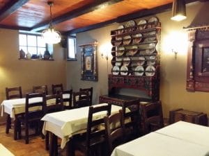 White Horse, bistrou in Piata Dorobantilor