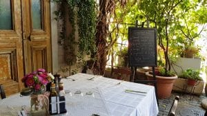 White Horse, restaurantul cu bucatarie italiana si internationala din Beller