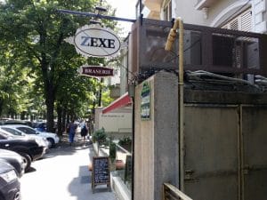 Zexe Braserie, cofetarie si bistrou in Bulevardul Aviatorilor