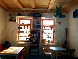 Acuarela, local boem pe strada Polona din Bucuresti