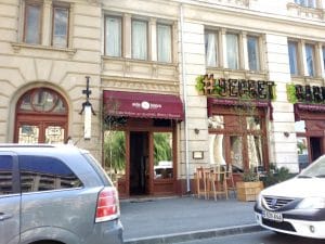 Aida Bistro, restaurant cu terasa la Palatul Bragadiru