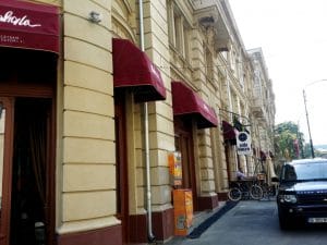 Aida Bistro, restaurant cu terasa la Palatul Bragadiru
