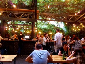 Alt Shift, local boem in zona Universitate din Bucuresti