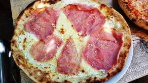 Animaletto, bistrou-pizzerie boema langa Biserica Visarion, la Piata Romana