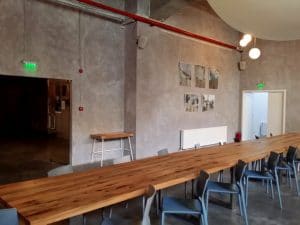 Apollo 111, cafenea, wine bar si spatiu pentru evenimente in Palatul Universul