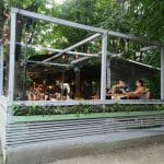 Baraka, terasa boema de hipsteri si skateri in parcul Herastrau din Bucuresti