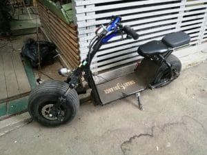 Baraka, terasa boema de hipsteri si skateri in parcul Herastrau din Bucuresti