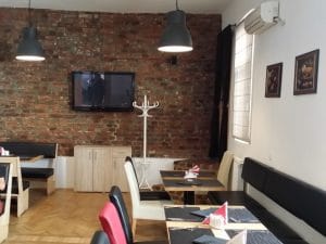 Bistro Guxt, restaurant in zona parcului Izvorul Rece