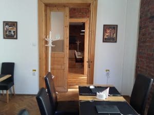 Bistro Guxt, restaurant in zona parcului Izvorul Rece