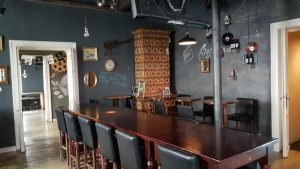 Coppers Pub, club si bistrou boem