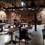 Copper's Pub, club si bistrou boem
