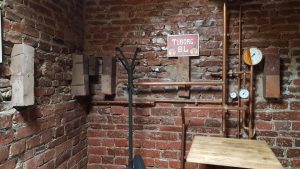 Copper's Pub, club si bistrou boem