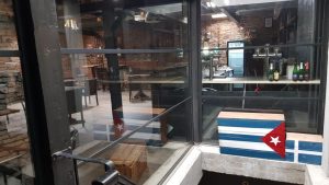 Copper's Pub, club si bistrou boem