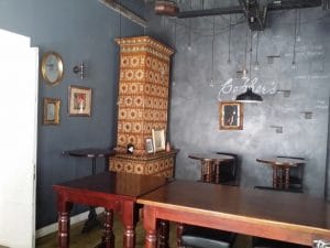Copper's Pub, restaurant cu specific american in Hristo Botev
