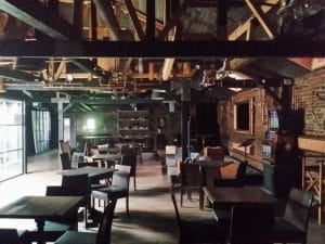 Copper's Pub, restaurant cu specific american in Hristo Botev