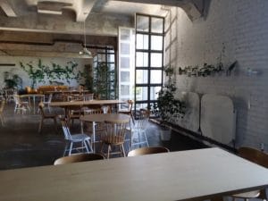 Deschis Gastrobar, club si terasa pe acoperisul Fabricii de Bumbac in Splaiul Unirii