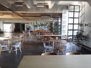 Deschis Gastrobar, club si terasa pe acoperisul Fabricii de Bumbac in Splaiul Unirii