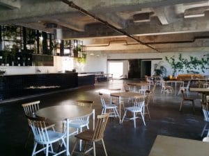 Deschis Gastrobar, club si terasa pe acoperisul Fabricii de Bumbac in Splaiul Unirii