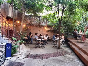 Dianei 4, local boem in zona Pietei Rosetti din Bucuresti