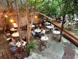 Dianei 4, local boem in zona Pietei Rosetti din Bucuresti