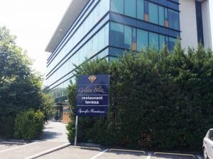 Golden Blitz, restaurant cu specific romanesc la Razoare