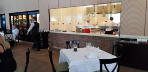 Golden Blitz restaurant romanesc la razoare in Bucuresti 11