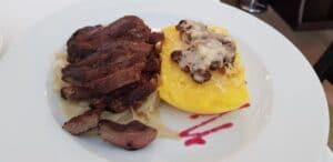 Golden Blitz restaurant romanesc la razoare in Bucuresti 29