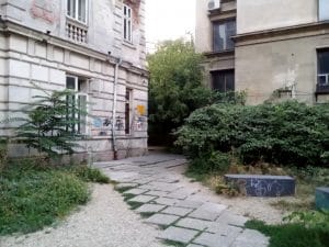 Gradina Eden, terasa boema pe Calea Victoriei in Bucuresti