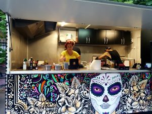 Gradina Eden, terasa boema pe Calea Victoriei in Bucuresti