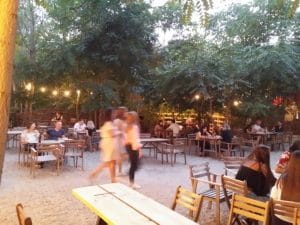 Gradina Eden, terasa boema pe Calea Victoriei in Bucuresti