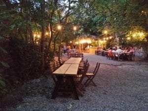 Gradina Eden, terasa boema pe Calea Victoriei in Bucuresti