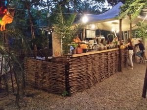 Gradina Eden, terasa boema pe Calea Victoriei in Bucuresti