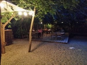 Gradina Eden, terasa boema pe Calea Victoriei in Bucuresti