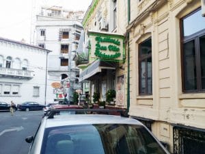 M60, cafenea boema la Piata Amzei in Bucuresti