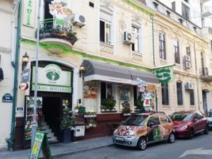M60, cafenea boema la Piata Amzei in Bucuresti