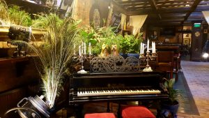 Piranha, restaurant club in Regie