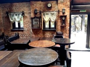 Piranha, restaurant club in Regie