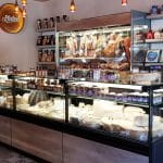 Plated Winebar & Bistro, restaurant cu bacanie