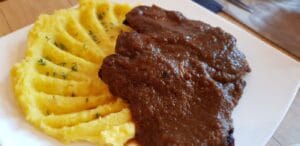 Plated Winebar and Bistro, restaurant in CA Rosetti in Bucuresti