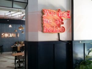 Social 1, restaurant cu bar in Piata Constitutiei