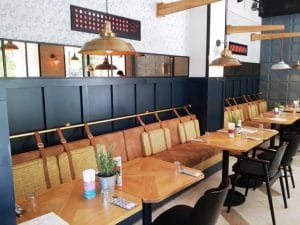 Social 1, restaurant cu bar in Piata Constitutiei