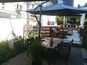 Copper's Pub, restaurant cu specific american in Hristo Botev